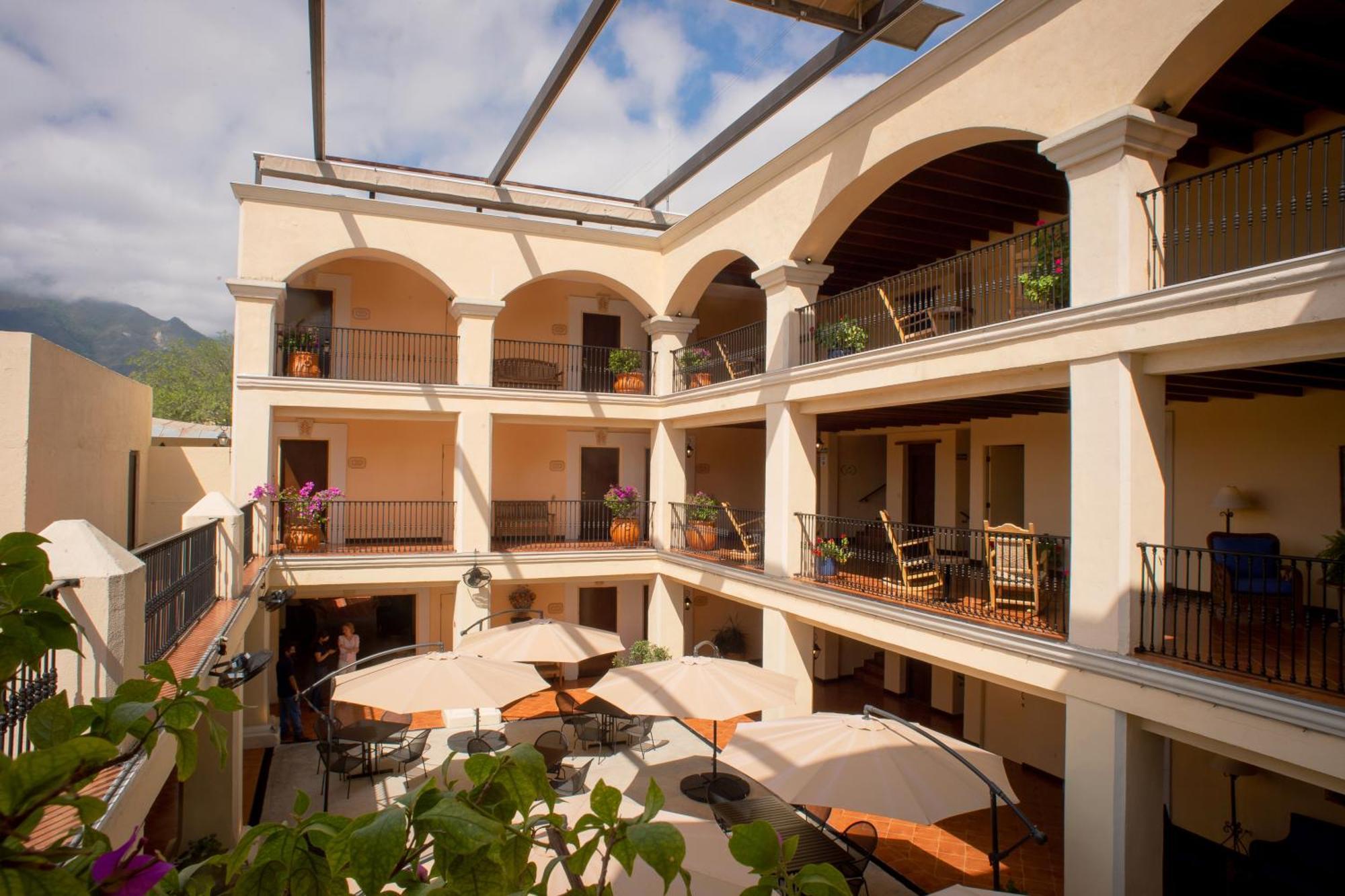 Hotel Boutique Las Palomas De Santiago Pueblo Magico Luaran gambar